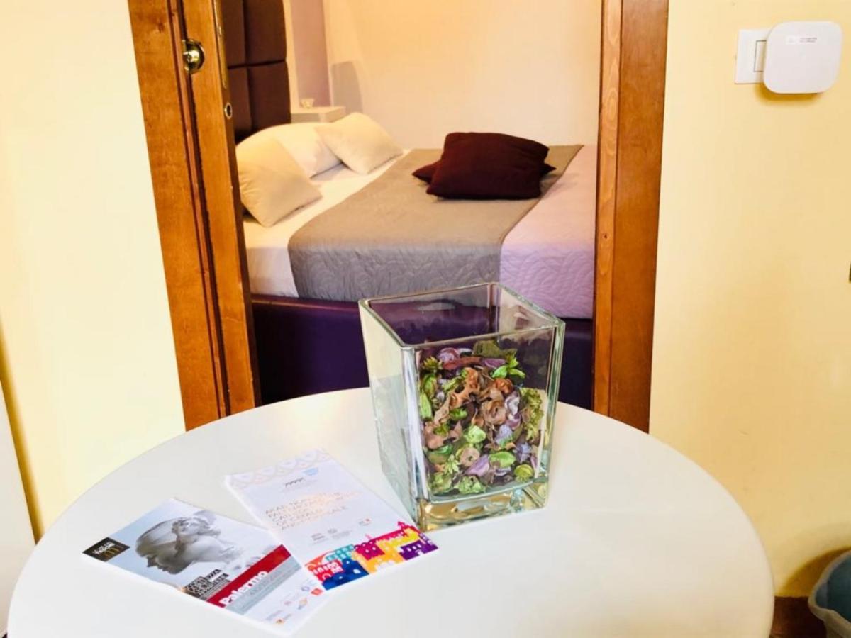 Teatro Massimo Apartment- Self Check-In パレルモ エクステリア 写真
