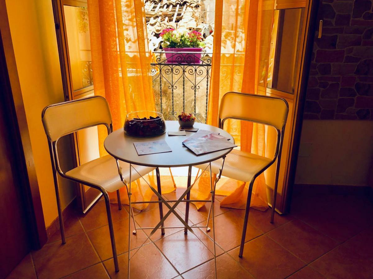 Teatro Massimo Apartment- Self Check-In パレルモ エクステリア 写真