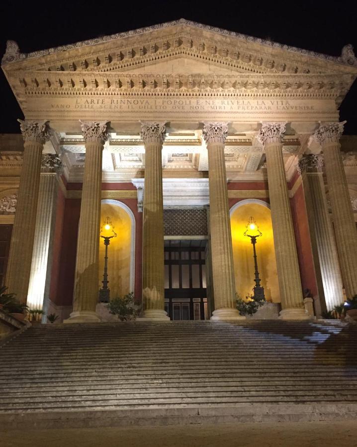 Teatro Massimo Apartment- Self Check-In パレルモ エクステリア 写真